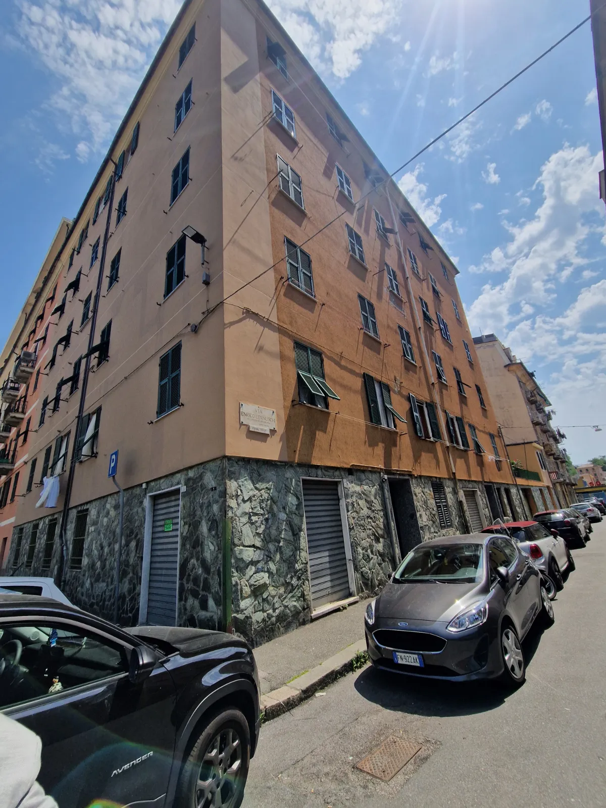 Trilocale in vendita a Genova, Via Enrico Cernuschi
